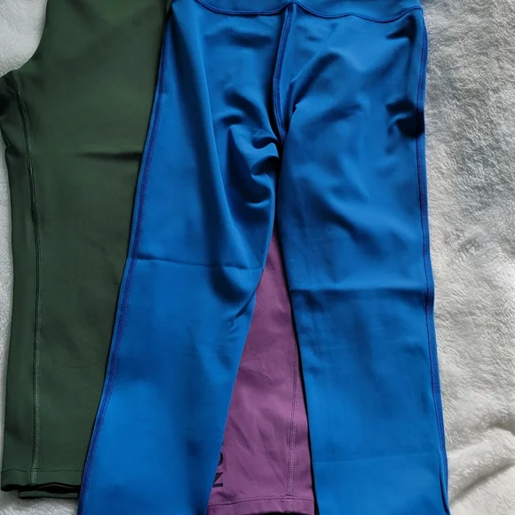 3 pair bundle!! Peloton essential workout legging - Picture 10 of 14